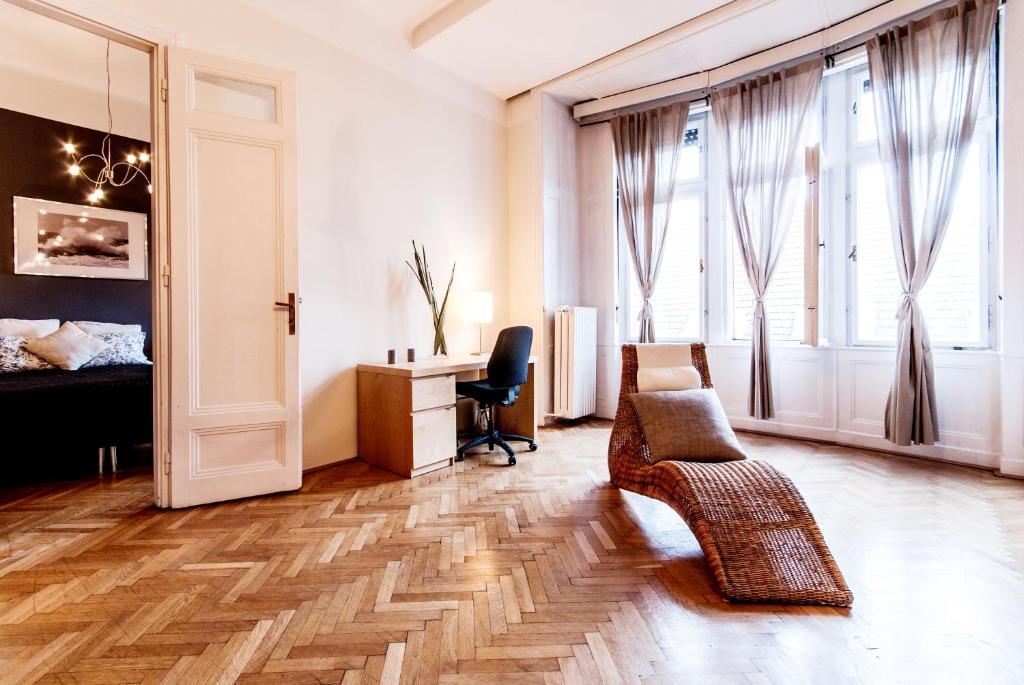 The Fashion Street Apartament *